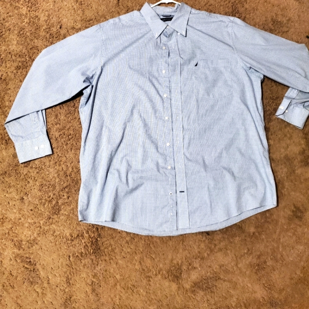 NAUTICA MENS BUTTON DOWN PLAID SHIRT. BLUE. SIZE 2XL